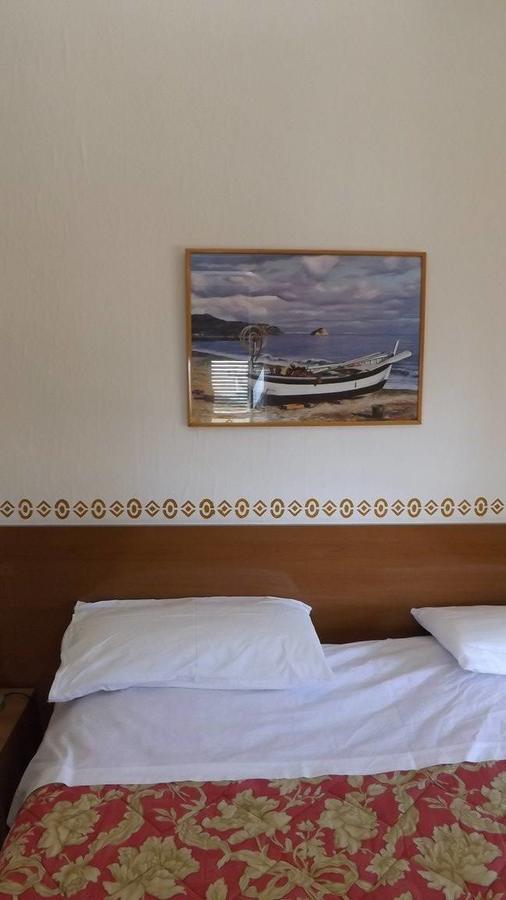 Hotel Azzurro Varazze Dış mekan fotoğraf