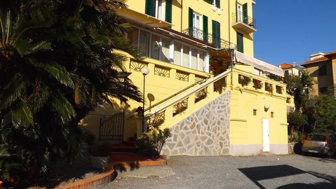 Hotel Azzurro Varazze Dış mekan fotoğraf