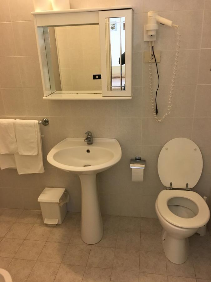Hotel Azzurro Varazze Dış mekan fotoğraf