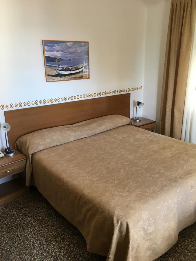 Hotel Azzurro Varazze Dış mekan fotoğraf